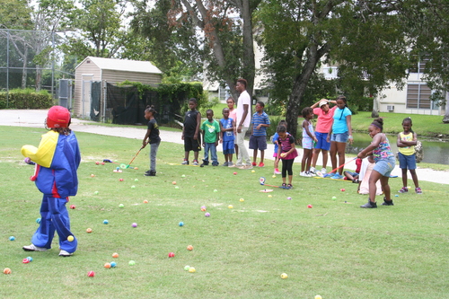 child-getting-trophy-for-good-performance-16