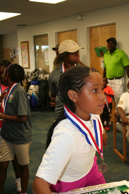 girl-receive-medal