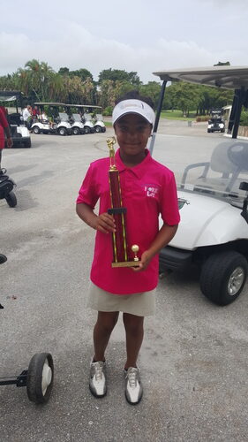 girl-with-trophy