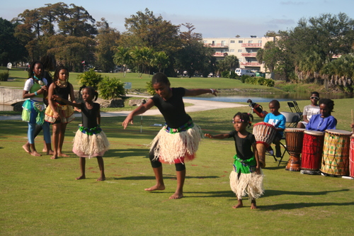 girls-dancing-2