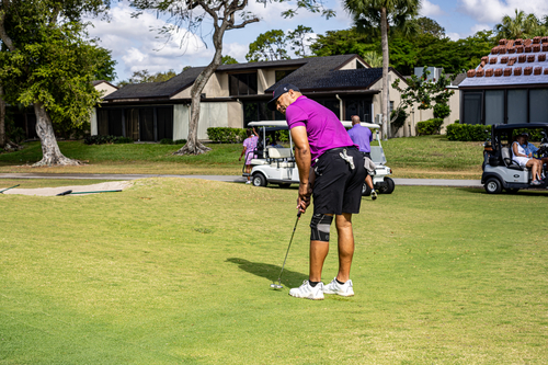 group-picture-at-golf-ground-33