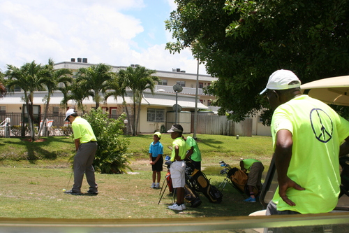 man-playing-golf