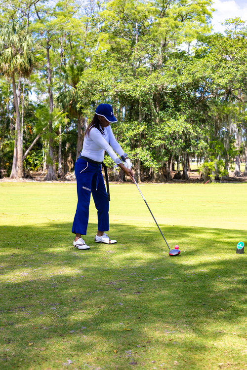 playing-golf-at-the-ground-