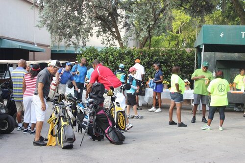preparing-for-golf-event